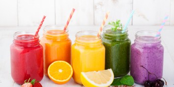 Smoothies-smoothie-mumbai-dishticle-feature-image-The-huffington-post